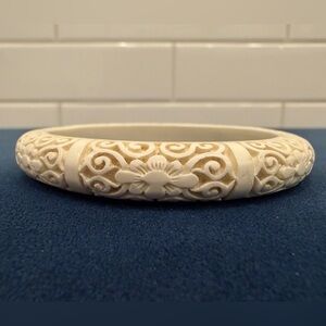 Vintage Carved Cream Bangle Bracelet | Floral Scroll Statement